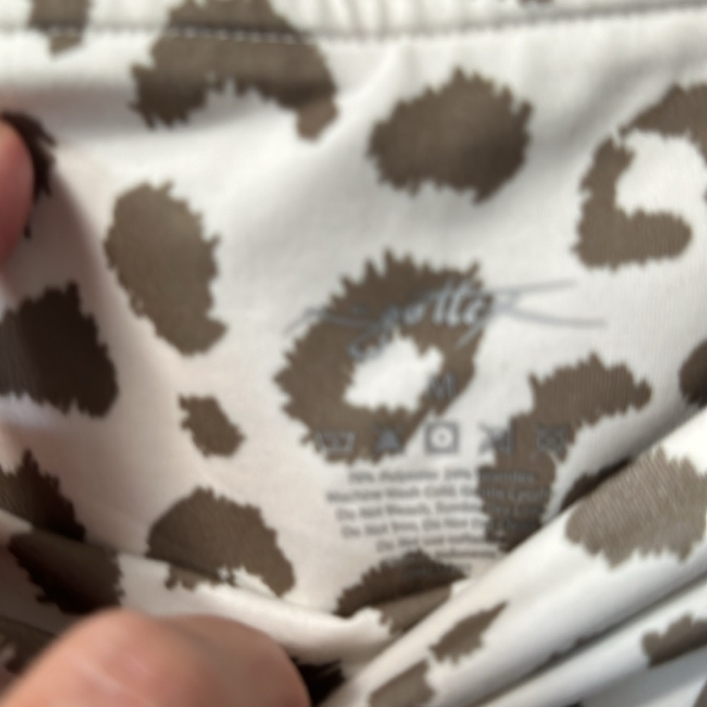 Gottex Animal print yoga pants, medium - Picture 5 of 5